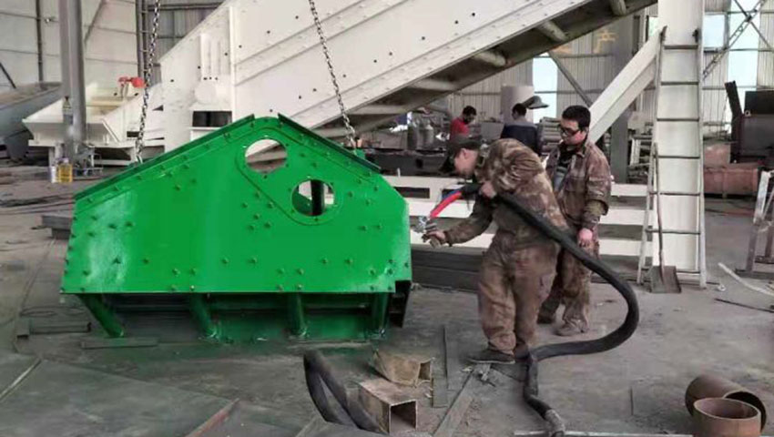 聚脲耐磨涂料,礦山設(shè)備,聚脲噴涂機