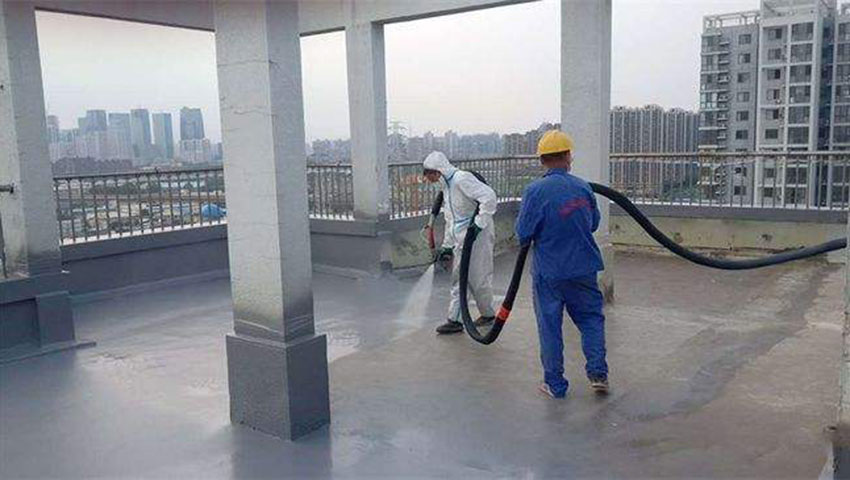 民宿屋頂噴涂聚脲防水_聚脲噴涂機-京華邦威